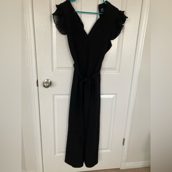 Black jumpsuit - Picture 1 of 3